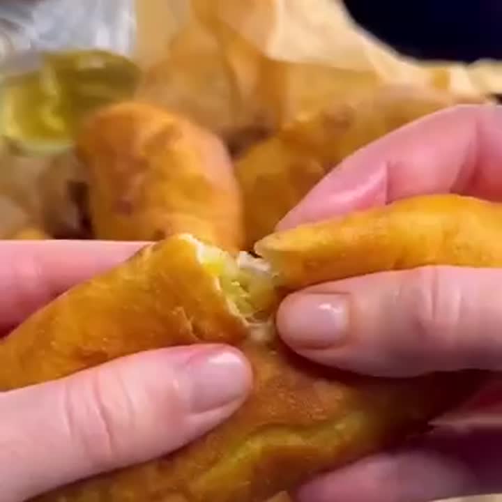 Жареные пирожки с капустой